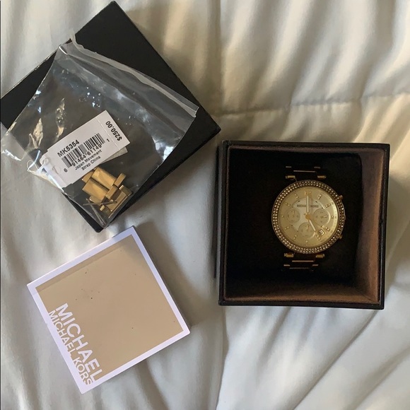 Michael Kors Watch - Picture 4 of 4